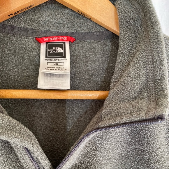 North Face Quarter Zip Fleece - Picture 6 of 7